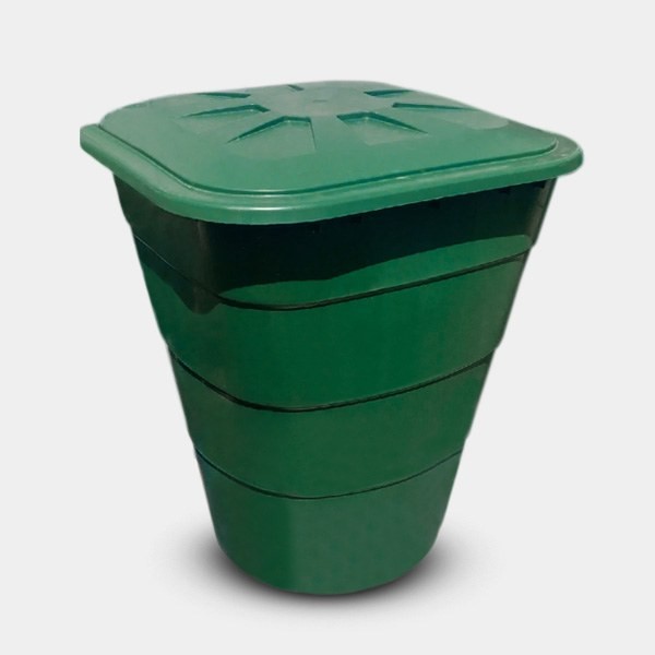 View Depósito de agua para riego cuadrado verde con tapa